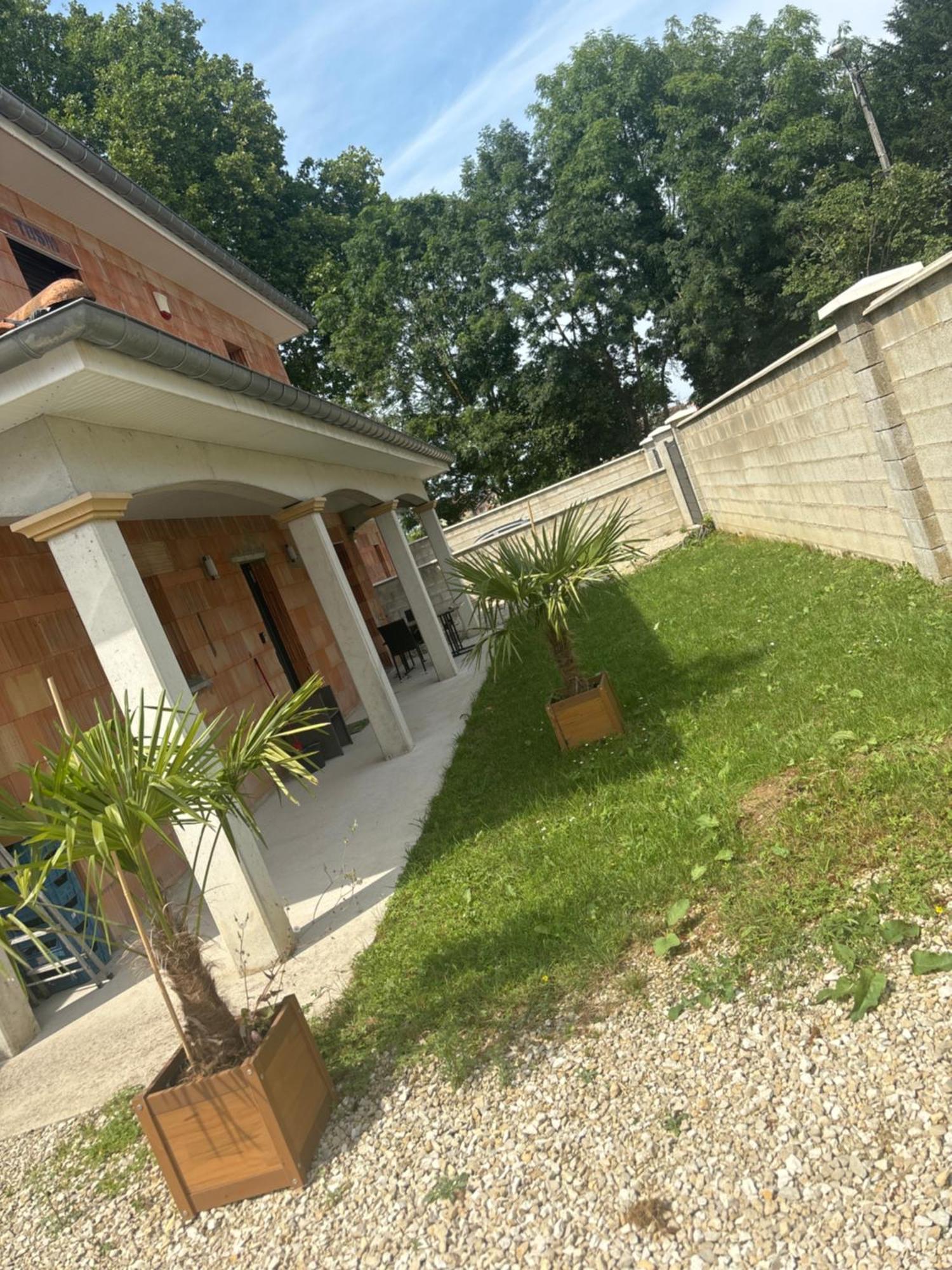 Lg1 Apartman Saint-Dizier Kültér fotó